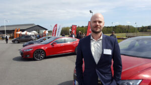 Läs mer om artikeln Expo för el- och hybridbilar