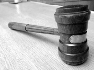 Läs mer om artikeln P1 Konflikt om att stämma staten för klimathot