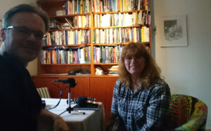 Läs mer om artikeln Jag intervjuas i podcasten Drömmen om Målajord