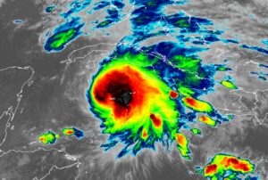 Läs mer om artikeln Tropiska cyklonen Eta återhämtar sig